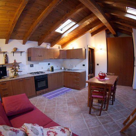 Maison Cassius Issogne Extérieur photo