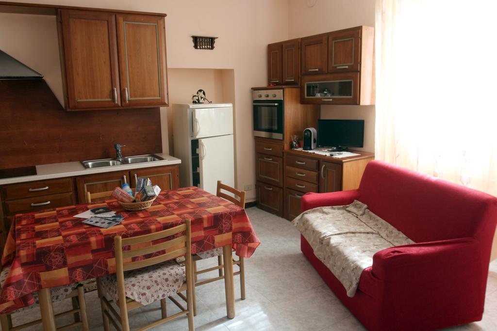 Maison Cassius Issogne Extérieur photo