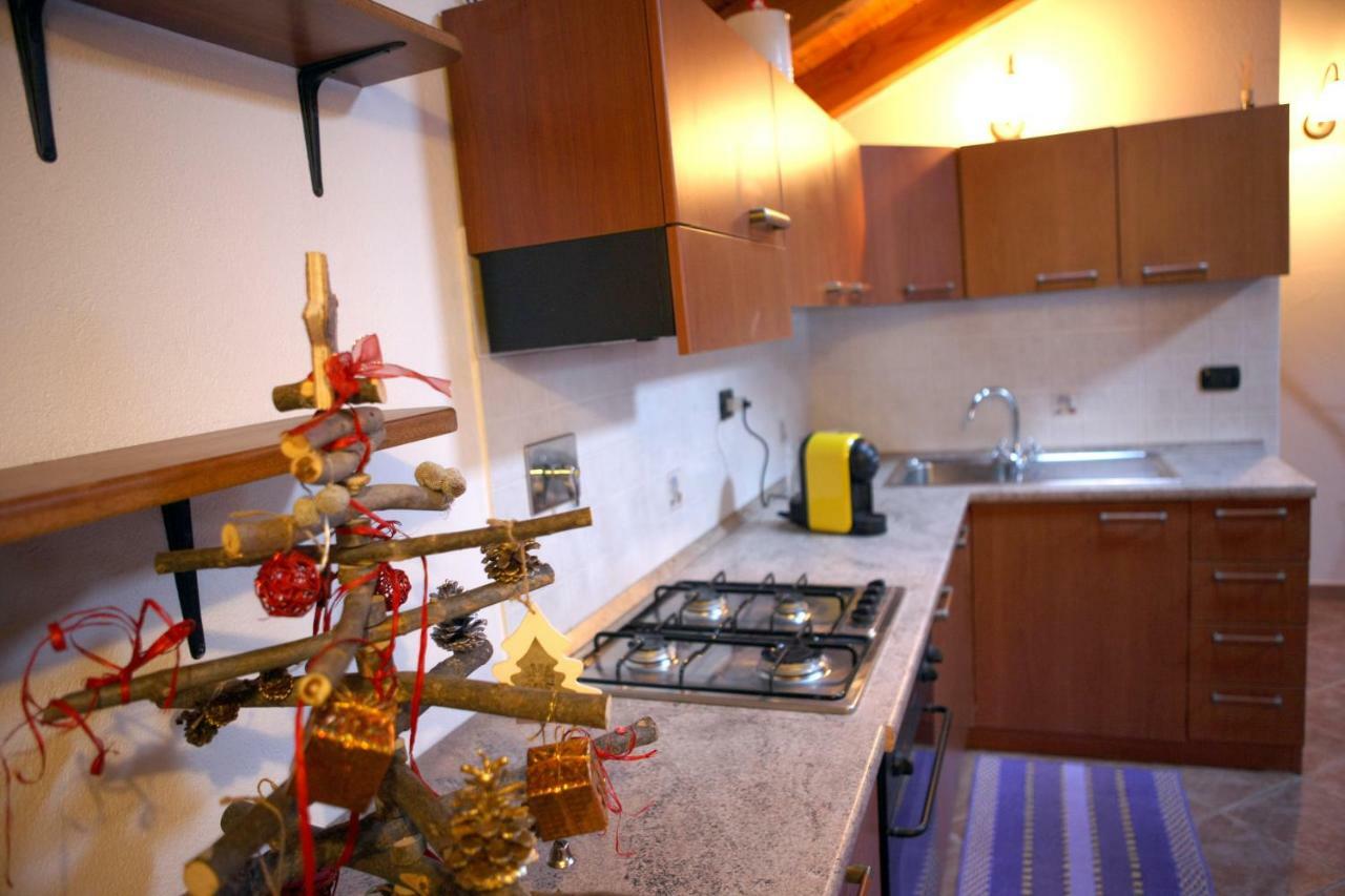 Maison Cassius Issogne Extérieur photo